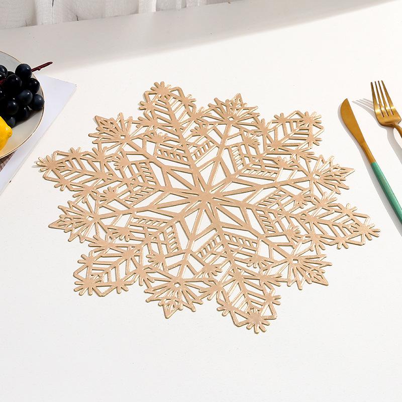 Снежинка ПВХ Рождественский Плейсмат - Горячее тиснение Рождественское украшение стола для западных ресторанов