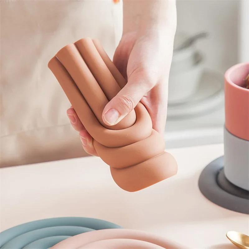 Радужный силиконовый коврик для стола Coaster Multifunctional Pot Holders For Kitchen Heat Resistant Pan Dispenser Placemat