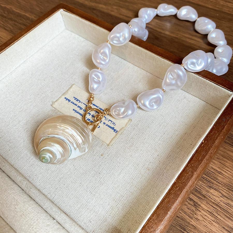 European and American Pearl Beaded Necklace, Simple and Exquisite Collarbone Chain, Light Luxury and High-end Versatile Necklace