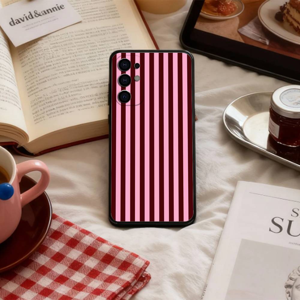B-Burgundy W-White Stripe Phone Case For Samsung S 25,24,23,22,30,21,10,9,Ultra,Plus,Lite,FE,4,5 G Soft Black Case