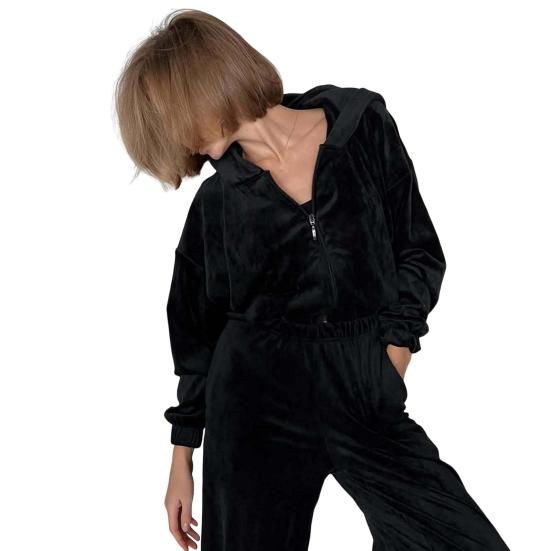 Женский велюровый спортивный костюм из 2 предметов: толстовка с капюшоном на молнии и брюки широкого кроя. Комплект из мягкого бархата.
