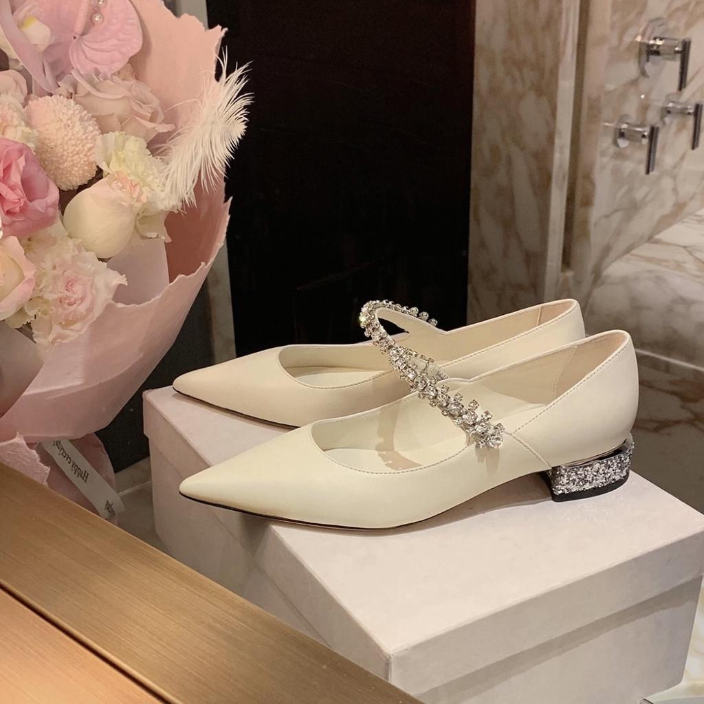 Весна 2025 года, новая версия из коровьей кожи, элегантные маленькие заостренные сверкающие бриллианты с универсальным леопардовым принтом, легкие туфли на небольшом толстом каблуке для женщин