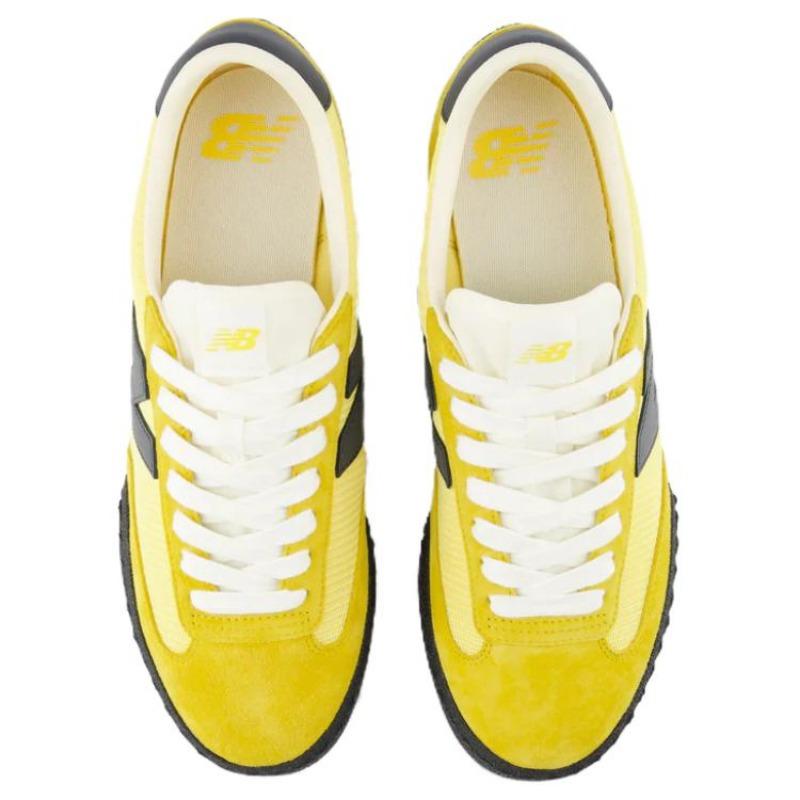 New Balance Gator Run Men Soccer Inspired Comfort Lifestyle Sneakers Yellow UGTR9SR
