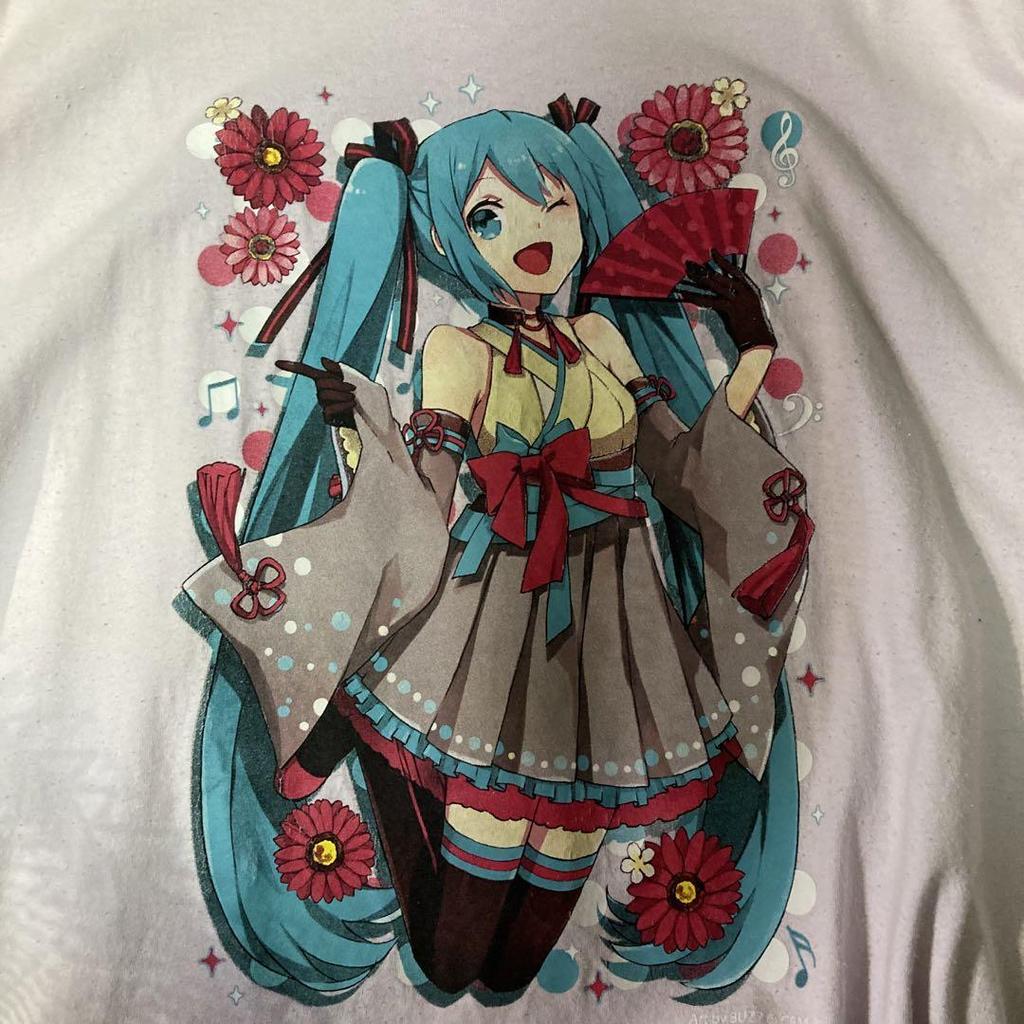 [USED] Anime T-shirt Hatsune Miku