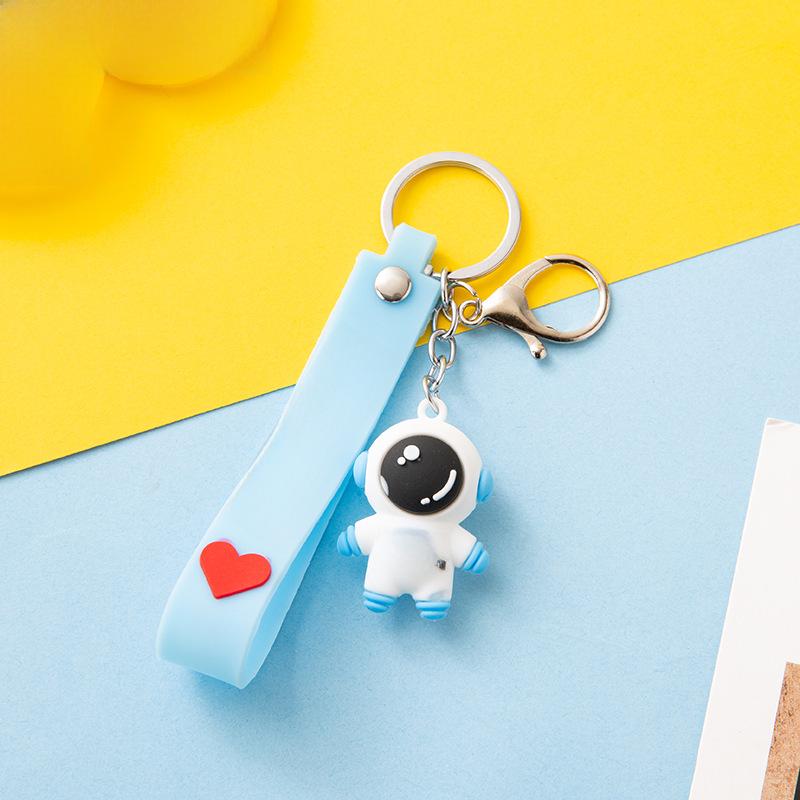 Брелок с мультяшным космонавтом: Милая кукла-космонавт-подвеска для сумок и машин