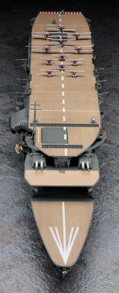 Hasegawa Imperial Japanese Navy Aircraft Carrier Akagi Model Kit with Aircraft Set Plastic Model Kit 30072 1/700 Three-Deck Carrier-Based (Biplanes)