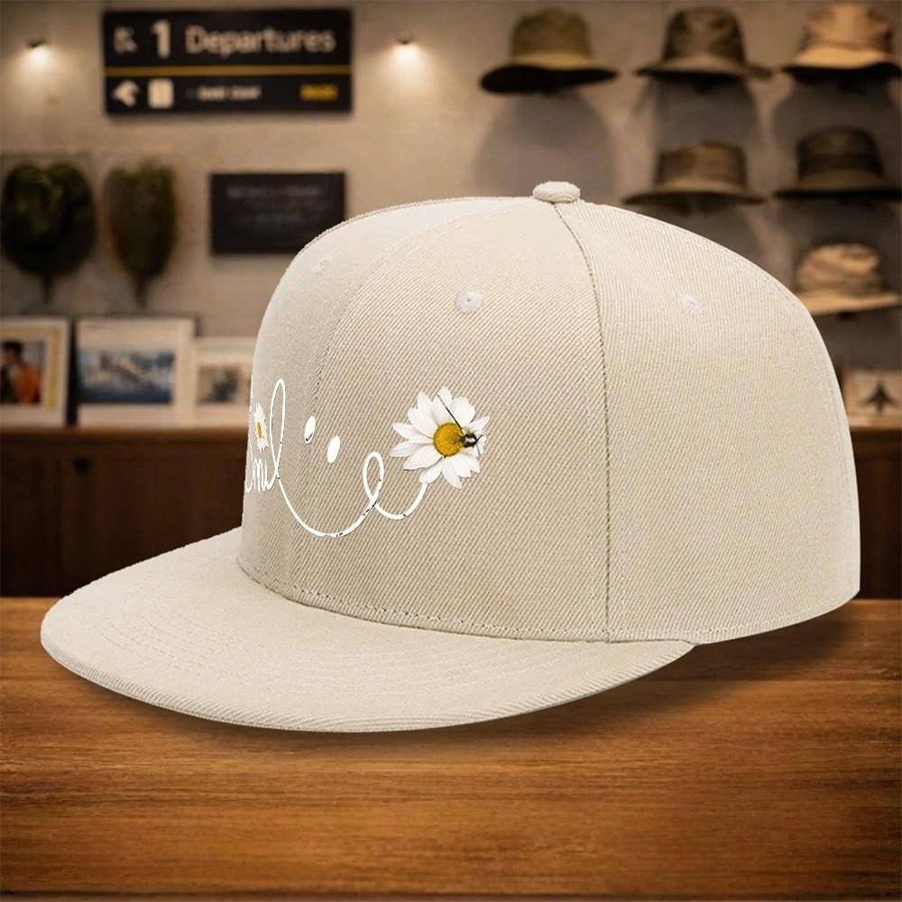 Daisy Flower Smile Graphic Baseball Cap Adjustable Polyester Street Style Snapback Hat for Unisex Adults