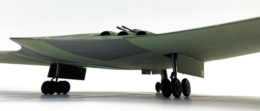 Ракетные модели Японский армейский бомбардировщик Z Midway Counterattack Управляемая бомба Пластиковая модель 47047 1/72 Противокорабельная