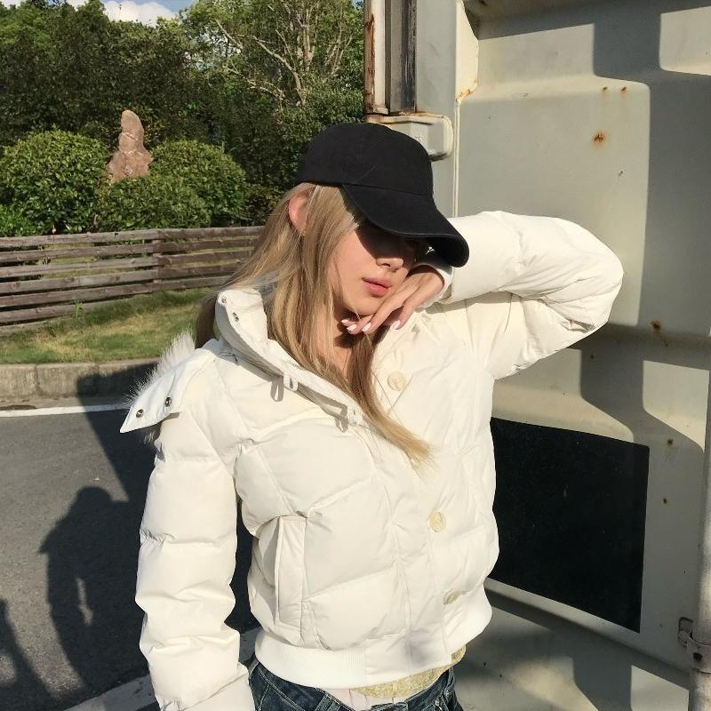Sweet and Stylish Women Winter Short Puffer Jacket Thickened Warm Coat Youthful Big Fur Collar Design