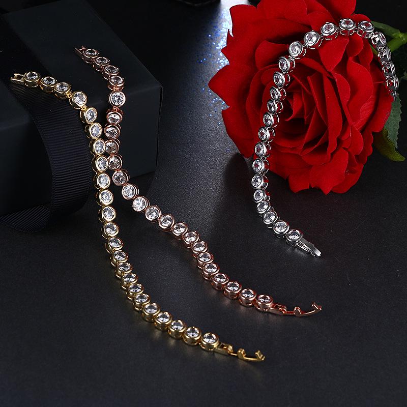 Элегантный браслет с цирконами с золотым покрытием для женщин - Европейская и американская мода