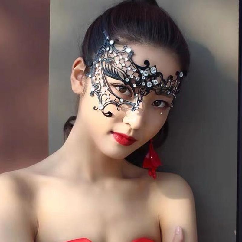 Маска принцессы на пол-лица со стразами - Гламурная маска на глаза для Хэллоуинского бала