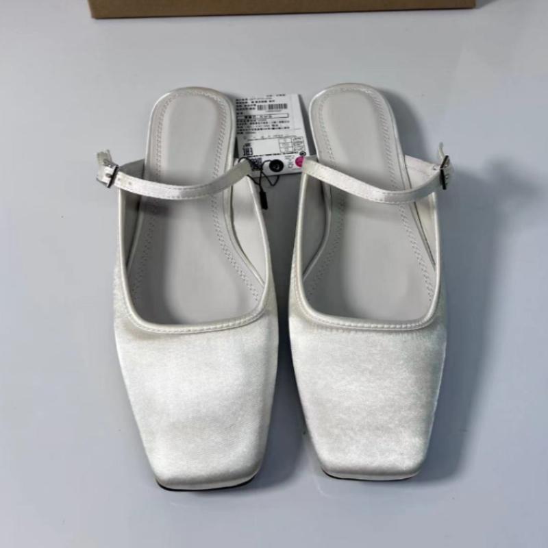 Модные летние сандалии на плоской подошве женские 2025 новые квадратный носок ремешок с пряжкой дышащий атлас повседневные слинги шикарные мюли для женщин