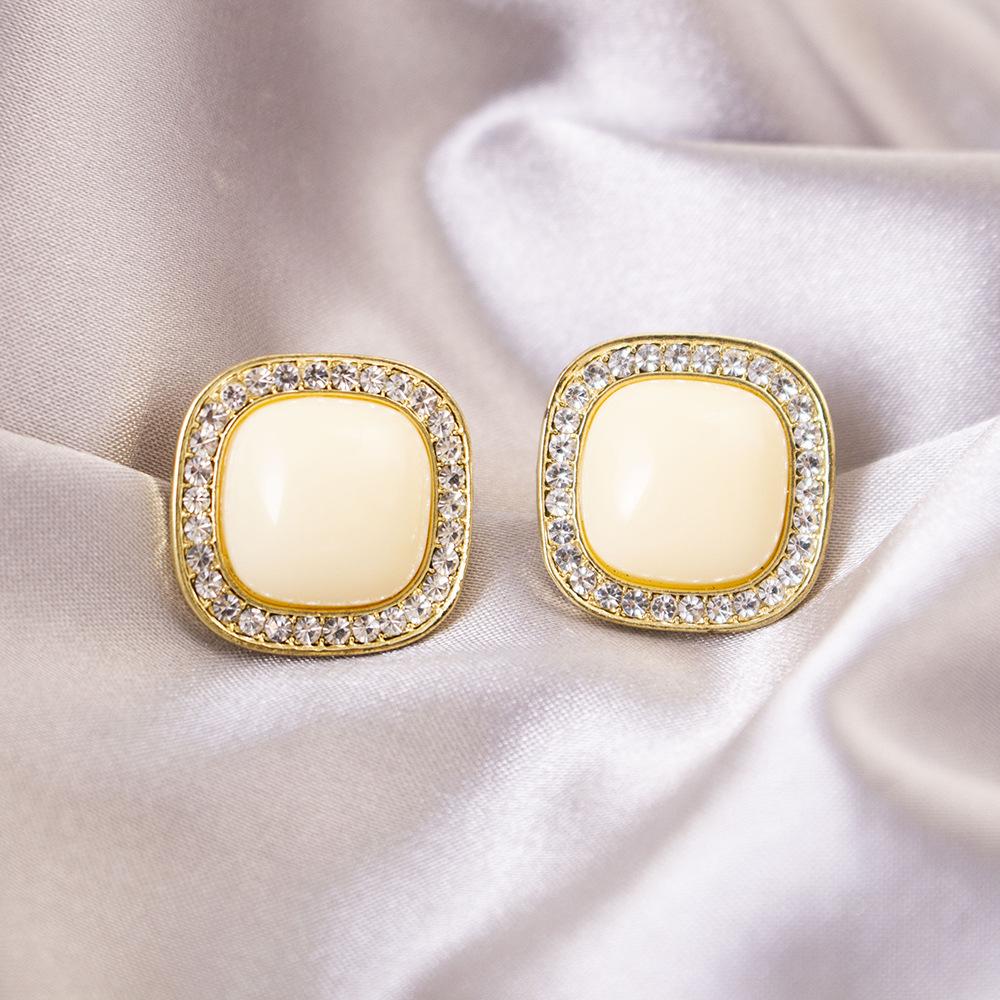 Универсальные легкие роскошные клипсы для ушей без проколов, повседневные высококачественные треугольные клипсы для ушей, универсальные женские серьги