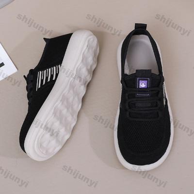 Женская обувь – Кроссовки