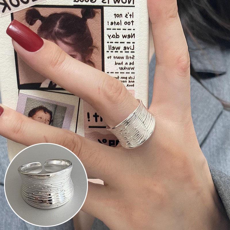 Кольцо-обертка с геометрическими линиями - Посеребренное S925 для женщин