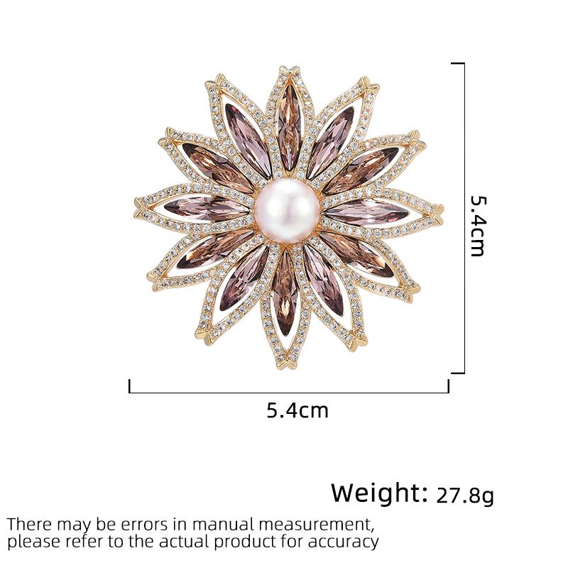 Женская брошь в элегантном стиле с легким люксовым дизайном, в стиле маленького аромата, с подсолнухом, модная, универсальная, нишевого дизайна