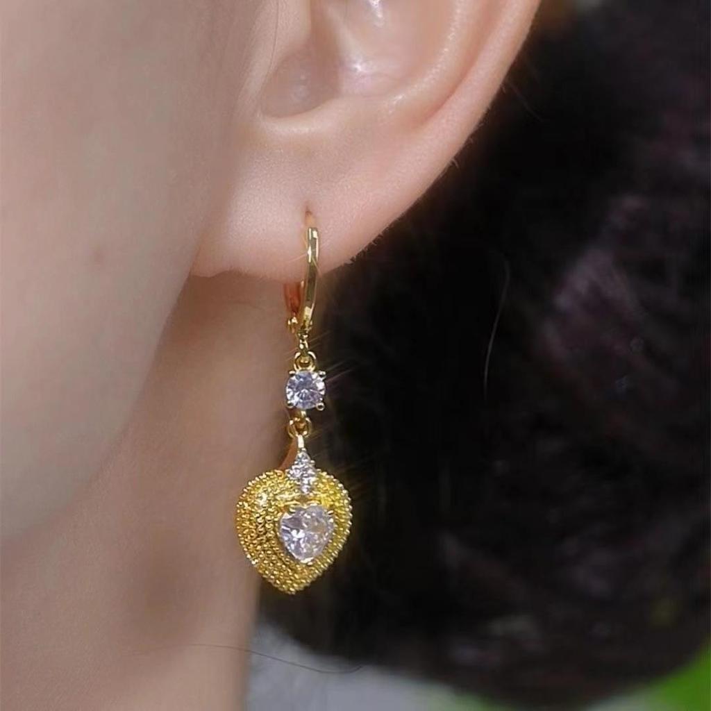 Модные блестящие серьги-подвески в форме сердца золотого цвета со стразами для женщин и девочек, легкие роскошные элегантные серьги для повседневного использования, серьги для вечеринок, ювелирные изделия в подарок