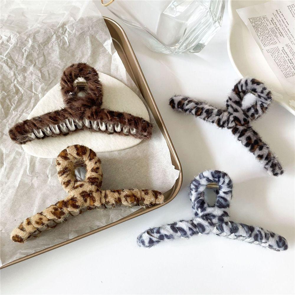 Women Girls Autumn Winter Barrette Hairgrips Leopard Hairpins Faux Fur Hair Claws Plush Hair Clip