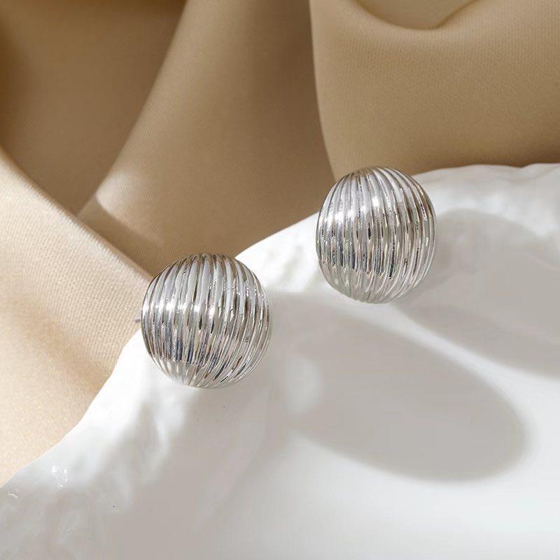 Элегантные Плиссированные Медные Серьги – Изысканные, Легкие и Стильные