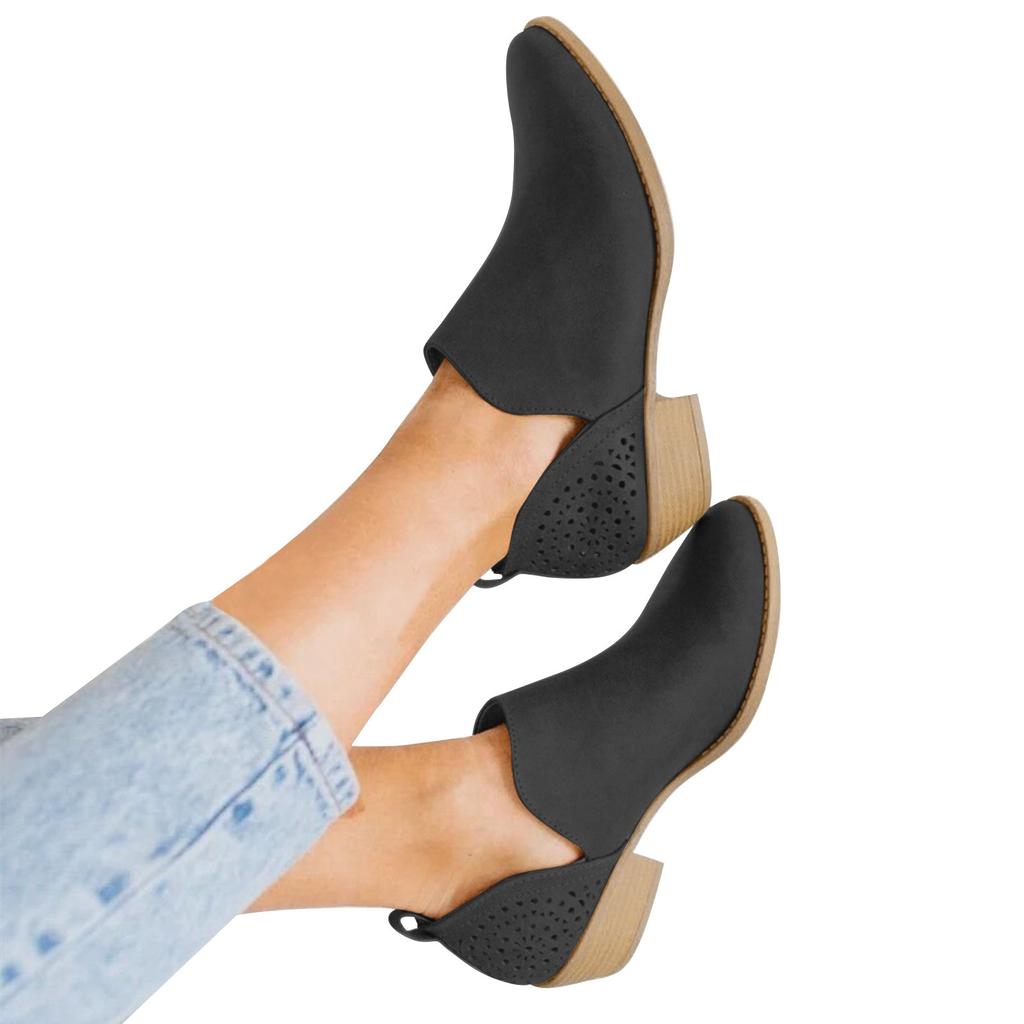 Женская обувь Полые однотонные короткие сапоги на среднем каблуке с острым носком