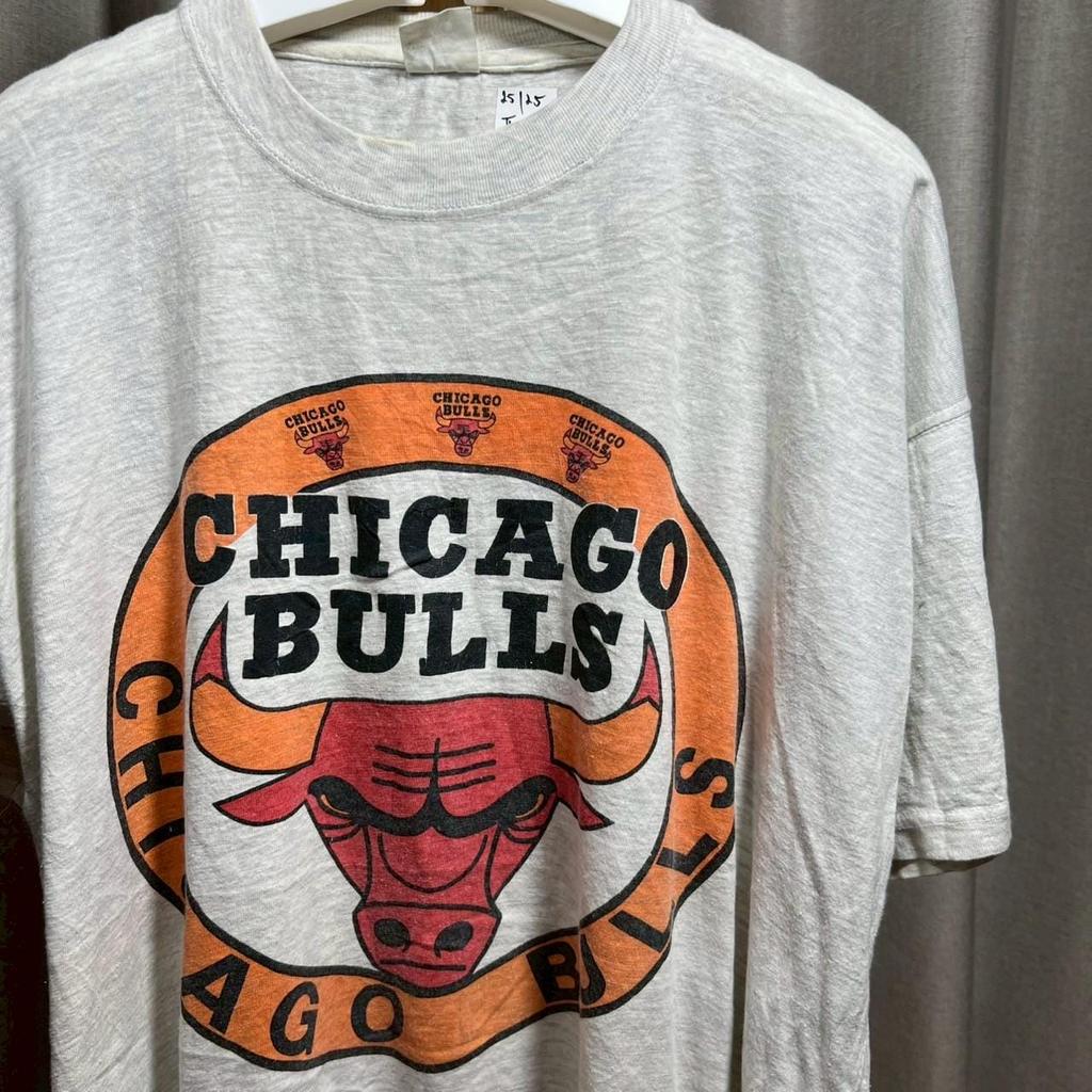 Vintage 90s Chicago Bulls shirt size XL tt02
