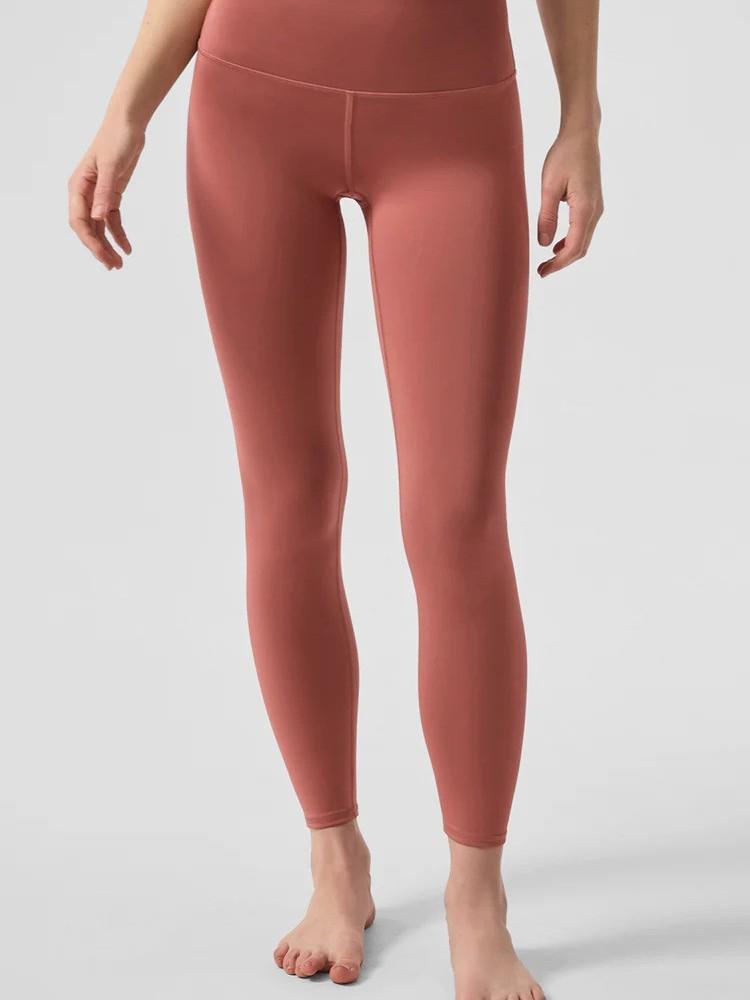 Спортивный бюстгальтер Alo с сексуальной спинкой - Влагоотводящий, ощущается как вторая кожа, топ-майка для йоги и фитнеса