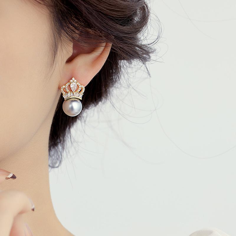 Full Diamond Zircon Crown Pearl Stud Earrings Light Luxury High-End Temperament Earrings Women'S French Small Exquisite Earrings