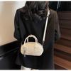 New Textured Portable Bowling Bag Women's 2025 Spring Fashion Simple Shoulder Messenger Bag Popular Small Square Bag