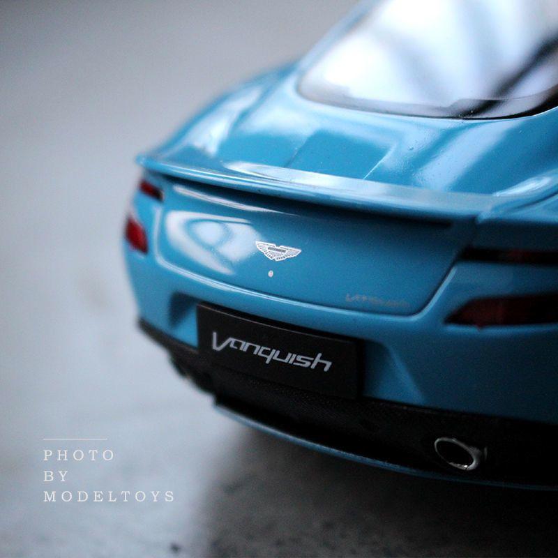 Welly 1/24 Aston Martin VANQUISH Coupe Сплав Спортивный Автомобиль Модель Литьевой Металл Гоночный Автомобиль Транспортные Средства Модель Симуляция Игрушки для Детей Подарок