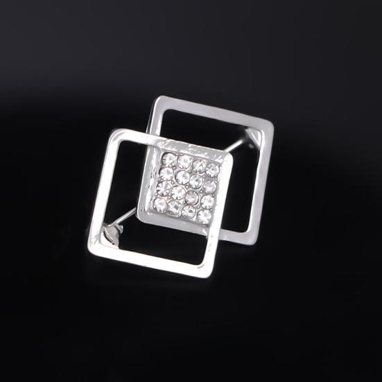 Brooch Pin Sparkling Geometric Shape Rustproof Corrosion Resistant Stunning Visual Effect Alloy Shiny Waist Pin Brooch Clothing Decoration for Women