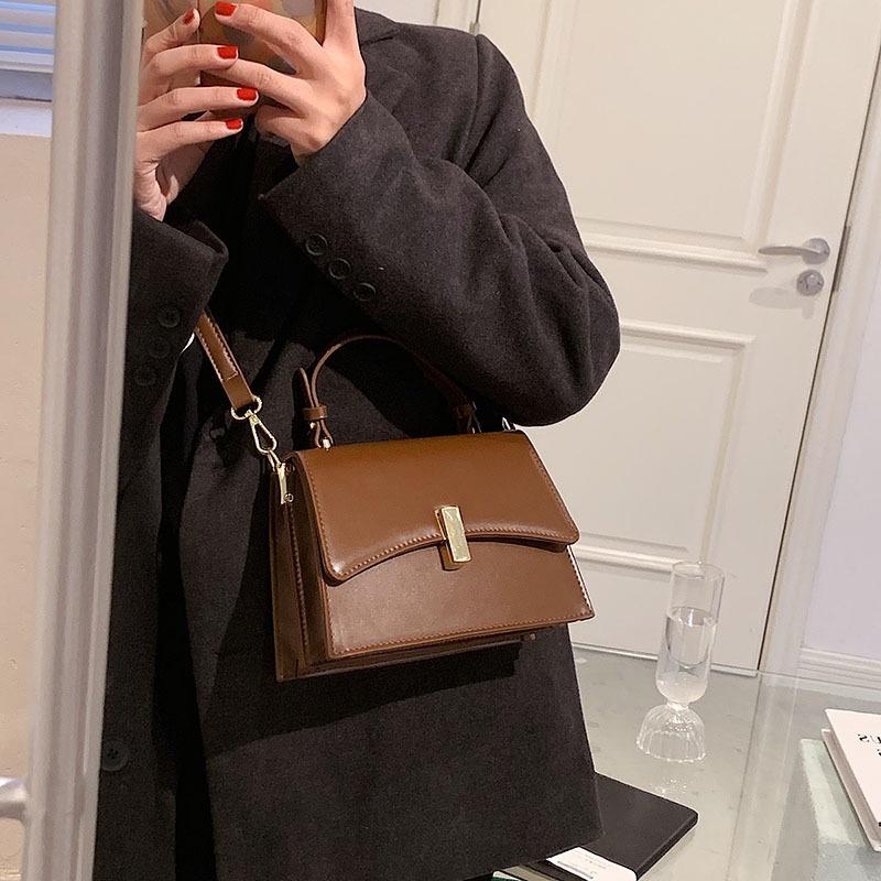 IELGY Французская нишевая модная портативная маленькая квадратная сумка в иностранном стиле, сумка через плечо подмышкой на одно плечо