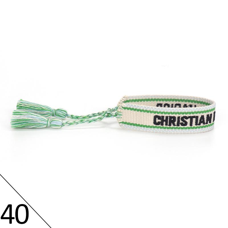 Браслет дружбы ручной работы с вышивкой и кисточками для женщин