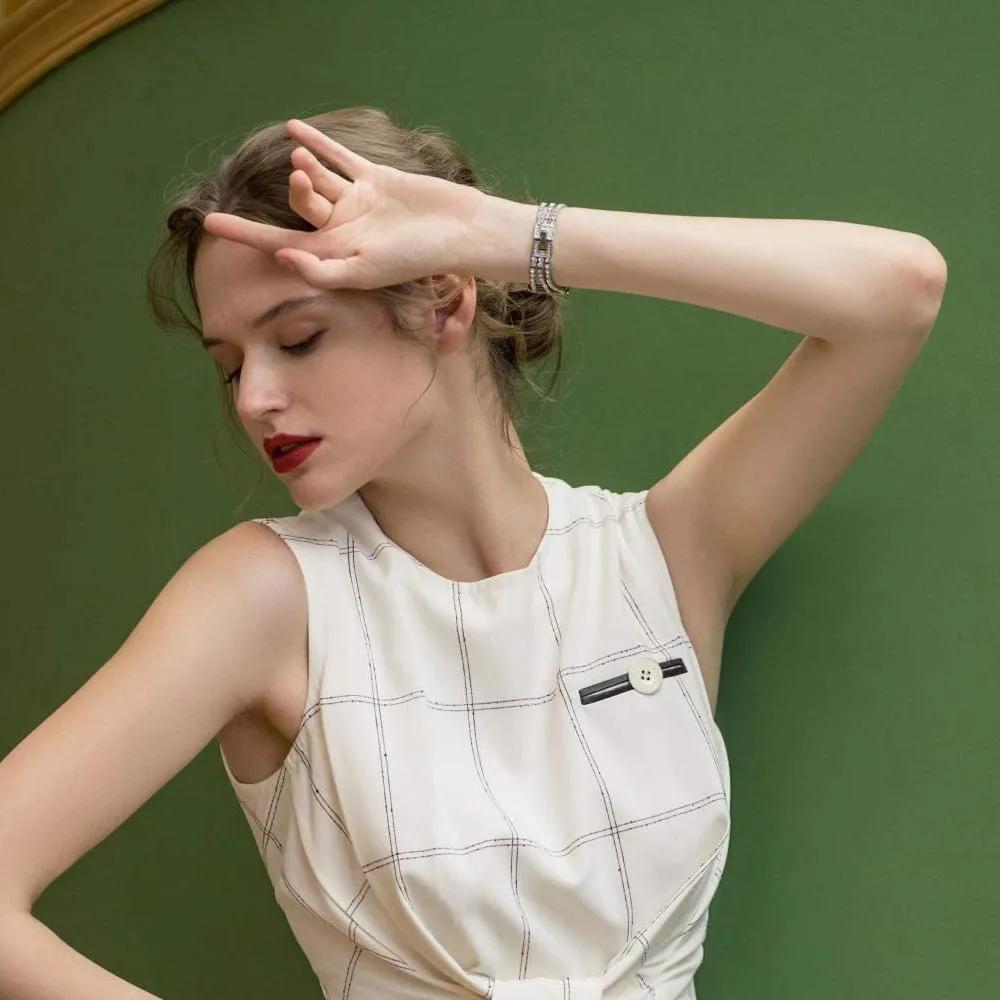 Diamond Strap for Apple Watch Ultra Band 49mm 45mm 41mm 44mm 40mm 42mm 38mm Women Metal Bracelet Iwatch Series 8 6 5 4 3 Se 7