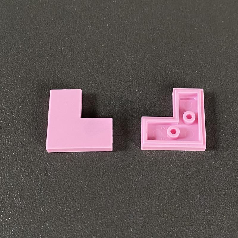 Совместимо с деталями строительного блока из мелких частиц 14719 2X2 Угловая световая пластина, угловая плоскость, прямоугольная световая поверхность