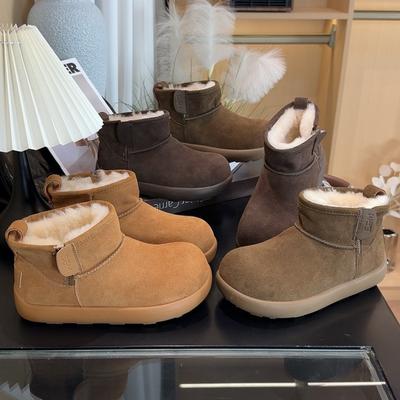 Маленькие короткие ботинки зимние ботинки женские новые зимние бархатные утолщенные на толстой подошве нескользящие теплые короткие ботинки