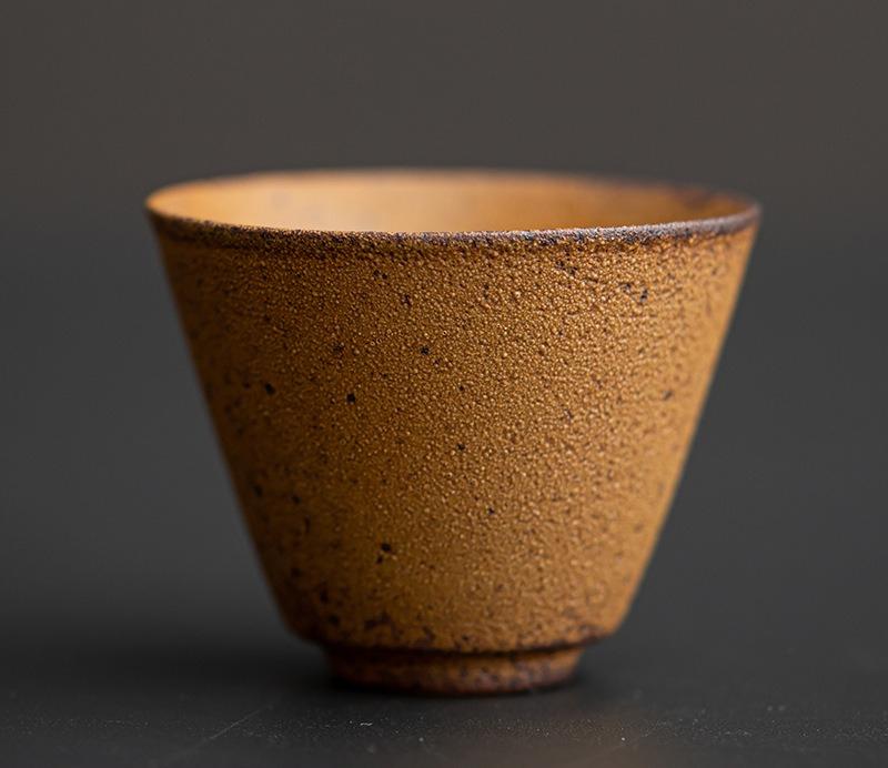 Ретро Глазурованная грубая керамическая чайная чашка Старая каменная глина Мастер-чашка Высокие ножки Чашка для медитации Чашка для чая Чашки Набор для чая Кунг-фу