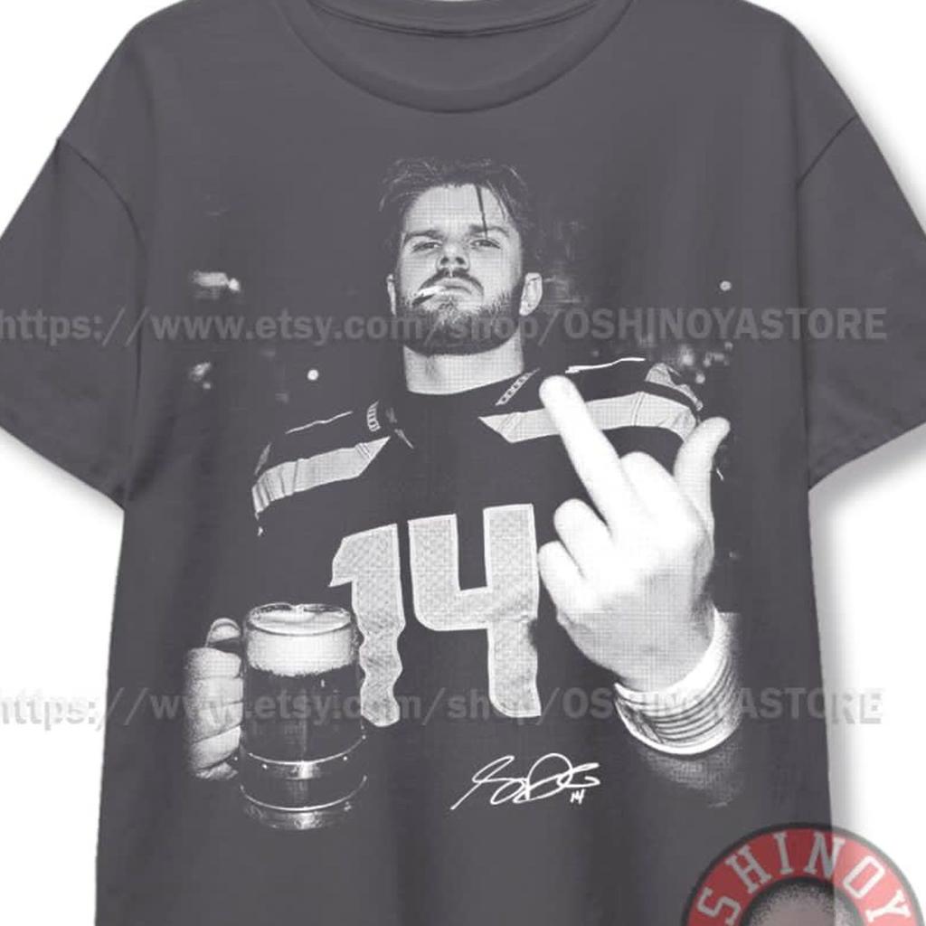 Limited Sam Darnold Mid Finger 90s Vintage Shirt and kids tshirt Tee