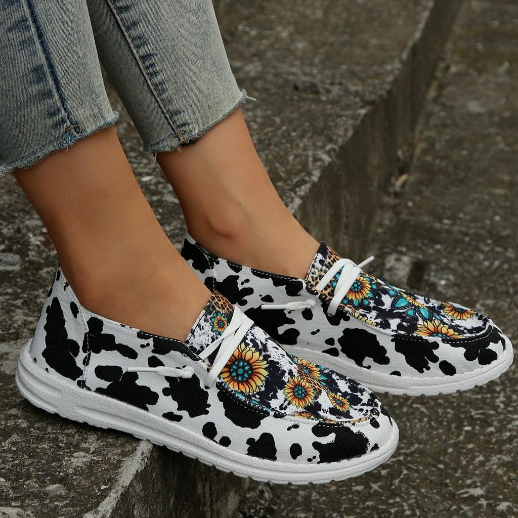 Fashion 2024 Canvas Shoes Woman Light Weight Slip-on Flat Sneakers Ladies Summer Breathable Cloth Loafers Print Shoes
