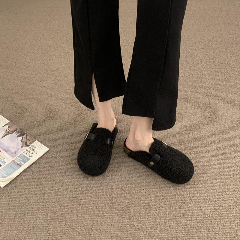 Мода 2024 года, модные новые плюшевые женские туфли Baotou, низкие теплые тапочки, простые римские тапочки с плоской подошвой, однотонные хлопковые тапочки