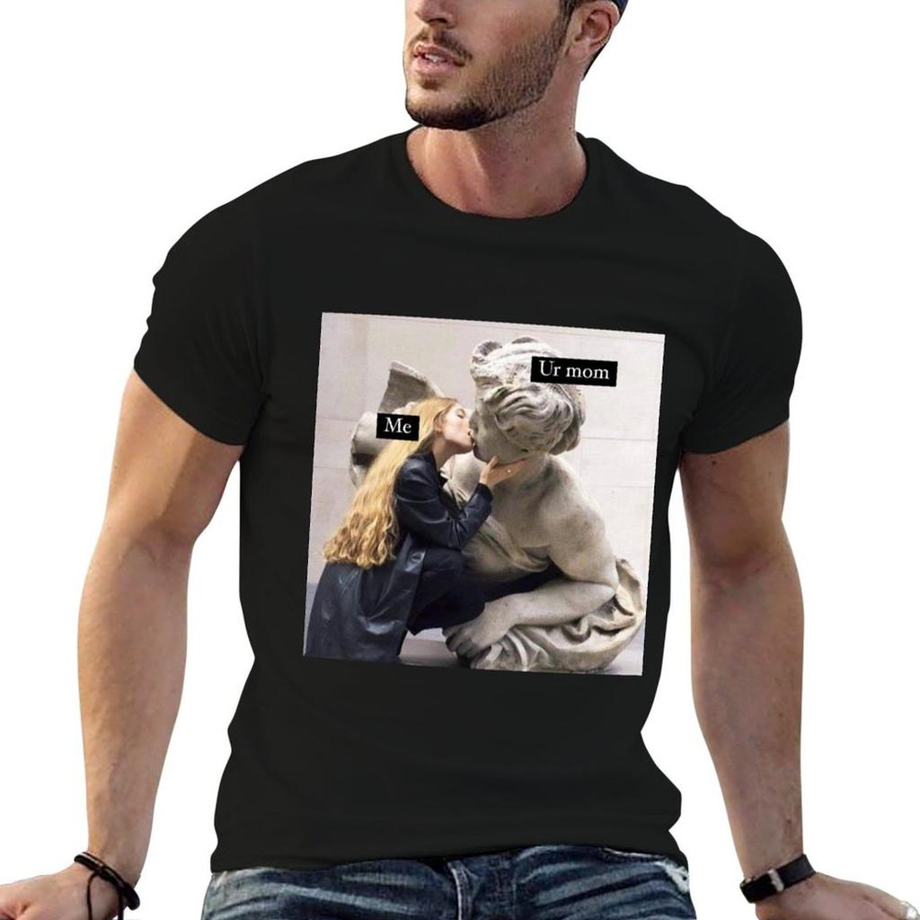 Kissing Ur Mom Statue T-Shirt man t shirt heavy cotton funny t shirts dark humor t shirts with