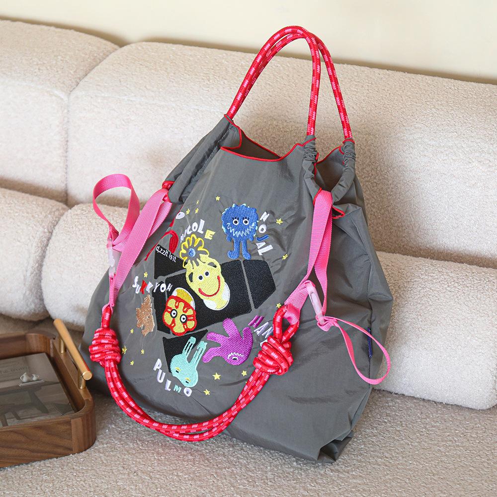 Embroidery Shopping Bag Women'S Fashion Niche Large Capacity Shoulder Bag Tide