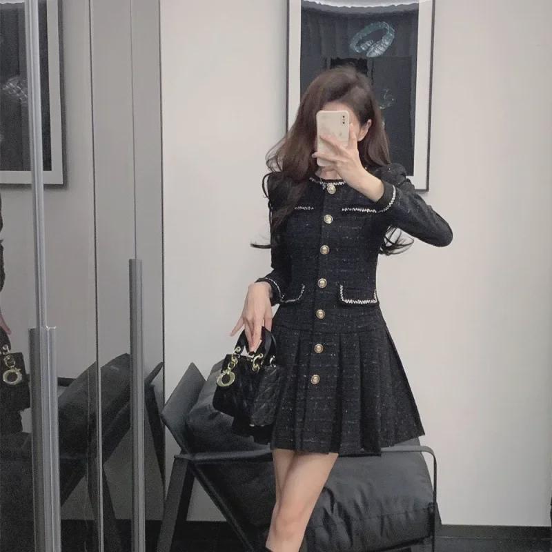 Черное платье во французском стиле 2024 года: Элегантная утягивающая юбка для осени и зимы