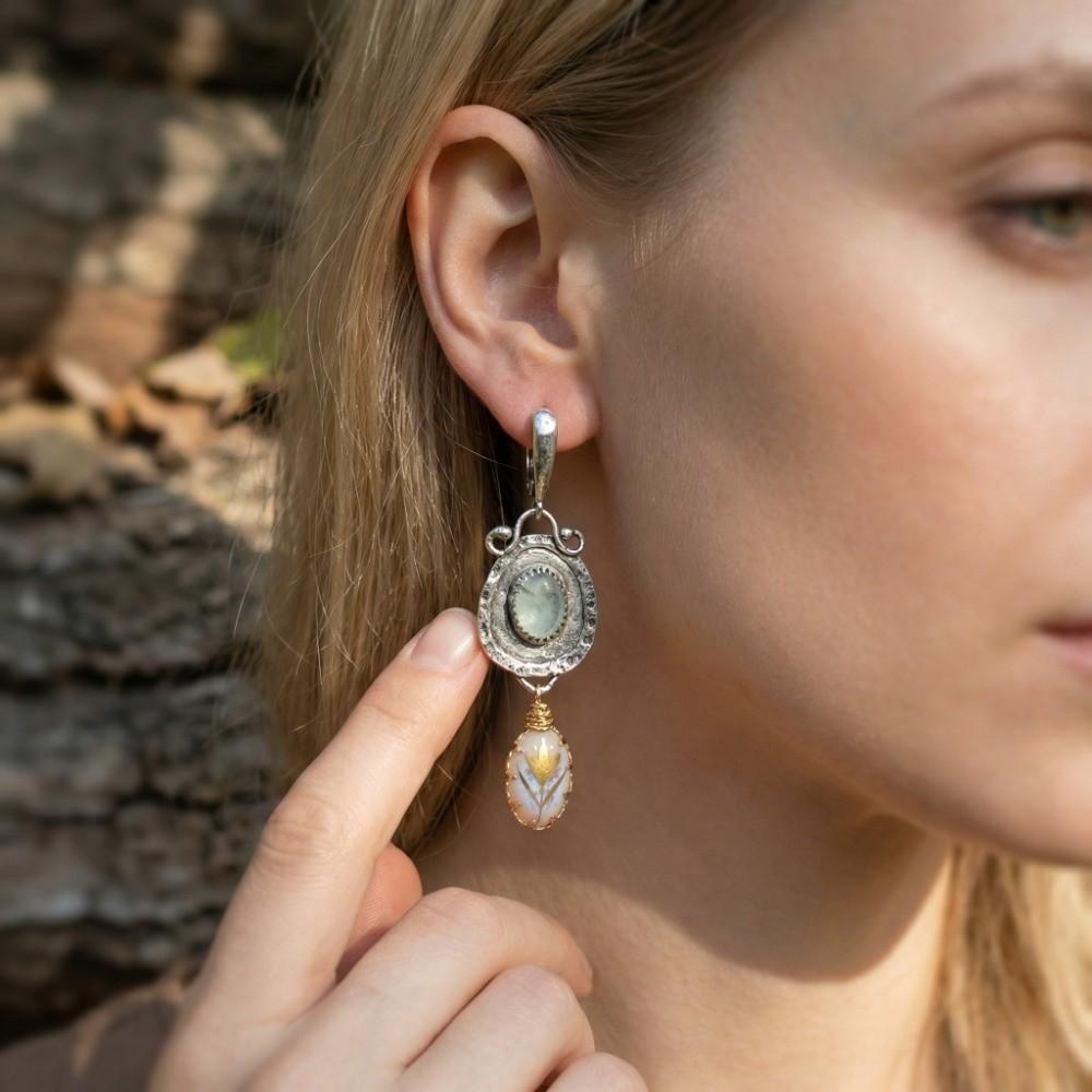 Elegant Retro Bohemian Earrings Vintage Tulip Earrings Personality Dangle Earrings  Women