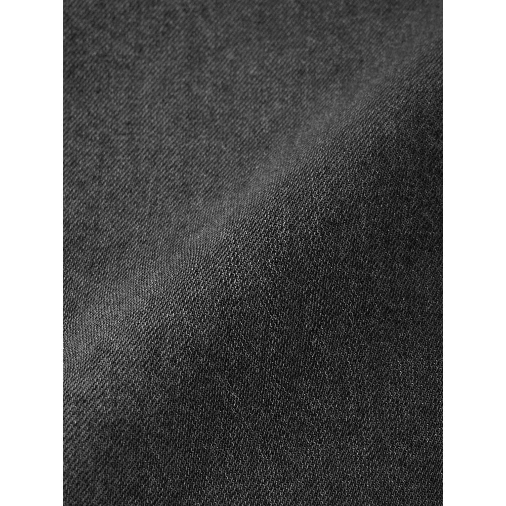 GU by Uniqlo Челюсти