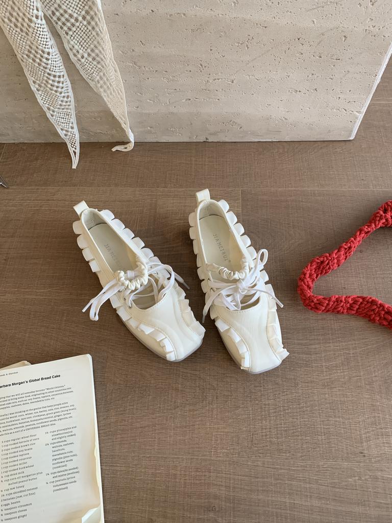 Korean version of silver ballet style thick-soled light-mouth bow single shoes women's 2025 new models with skirt temperament Mary Jane shoes