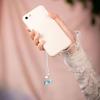Ремешок для телефона Night Light Blue Sky Designs — универсальный силиконовый ремешок для телефона с изображением голубого неба и облаков, идеально подходящий для путешествий, дома и офиса.