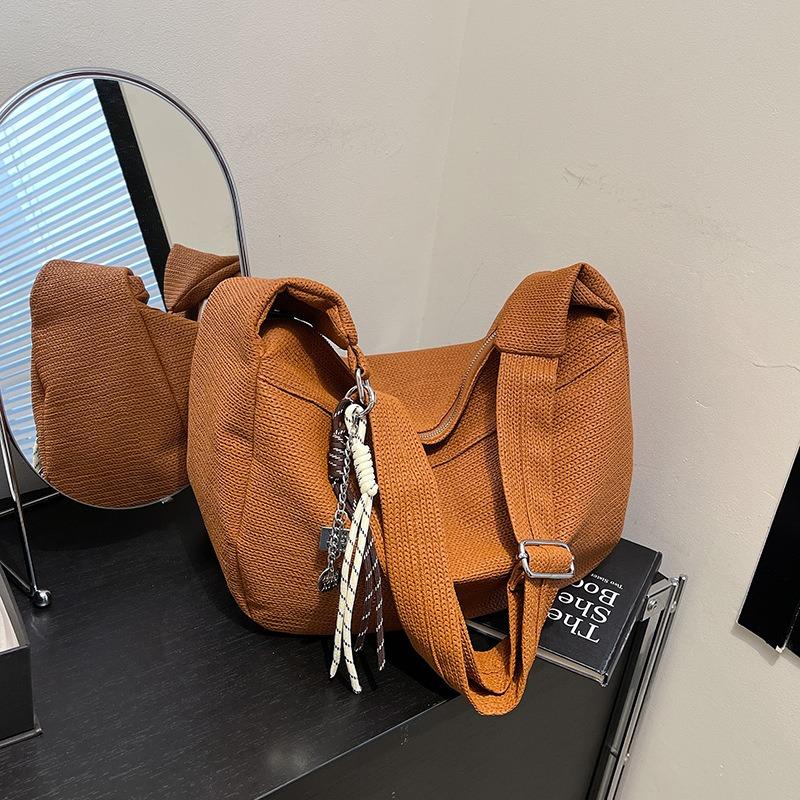 Повседневная сумка женская новая модная трендовая на плечо большая вместимость деловая сумка-мессенджер для поездок