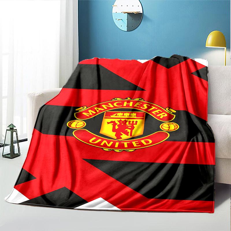 Football United F.C Pattern Blanket for Home Decoration, Bed, Sofa, Car Travel, Camping, Suitable for All Seasons, Birthday Christmas Gift