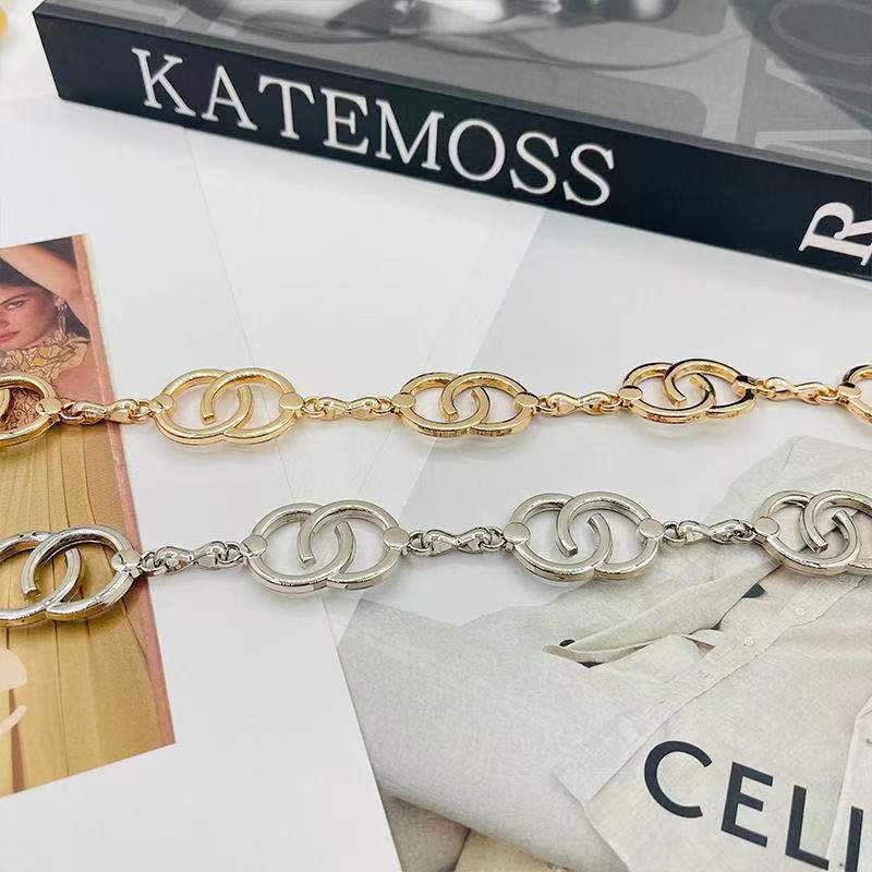 Модный дизайн Нишевая цепочка на талию Женские аксессуары Юбка Металлическая цепочка Бант Модный простой ремень Женский Инс