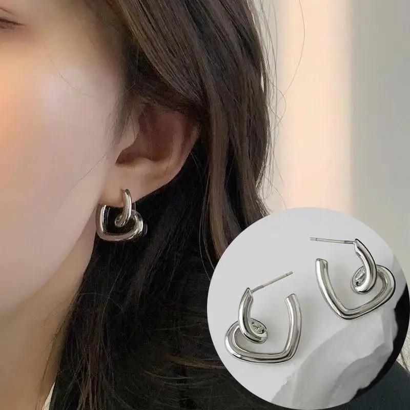Fashion Vintage Gold U Earrings For Women Metal Earing Jewelry Trending New Korean Silver Oval Hoop Earrings